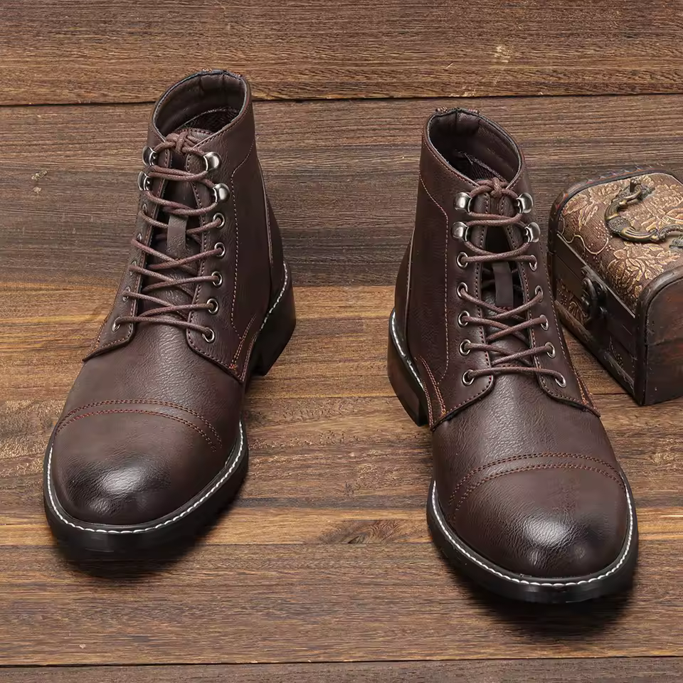 Bota de Couro - Visão Lateral